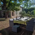 Les Cezennes Casa de Férias