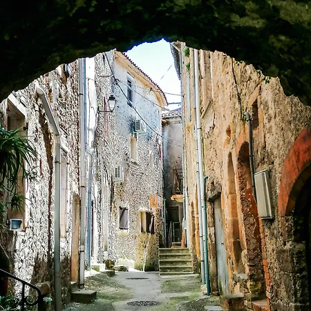 Les Cezennes *