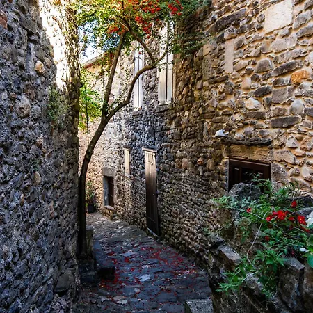 Les Cezennes